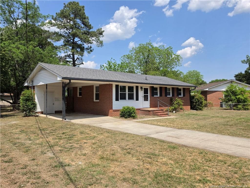 Photo 2 - 220 Cecil Avenue, Spring Lake, NC 28390