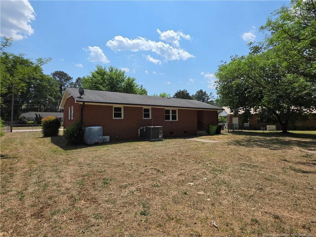 Photo 3 - 220 Cecil Avenue, Spring Lake, NC 28390
