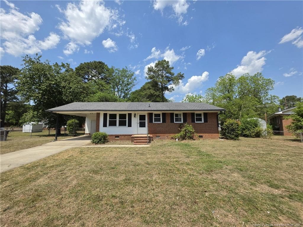220 Cecil Avenue, Spring Lake, NC 28390