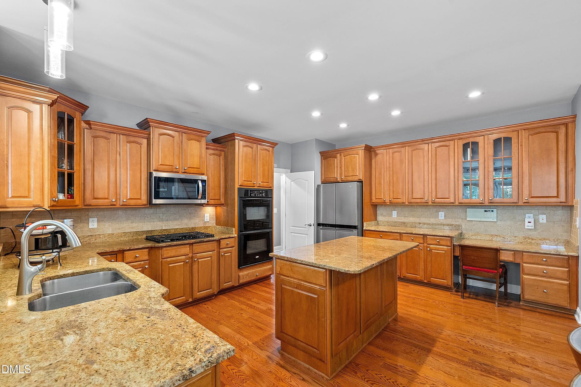 32-7604 Kensignton Manor Lane_5303 - 7604 Kensington Manor Lane, Wake Forest, NC 27587
