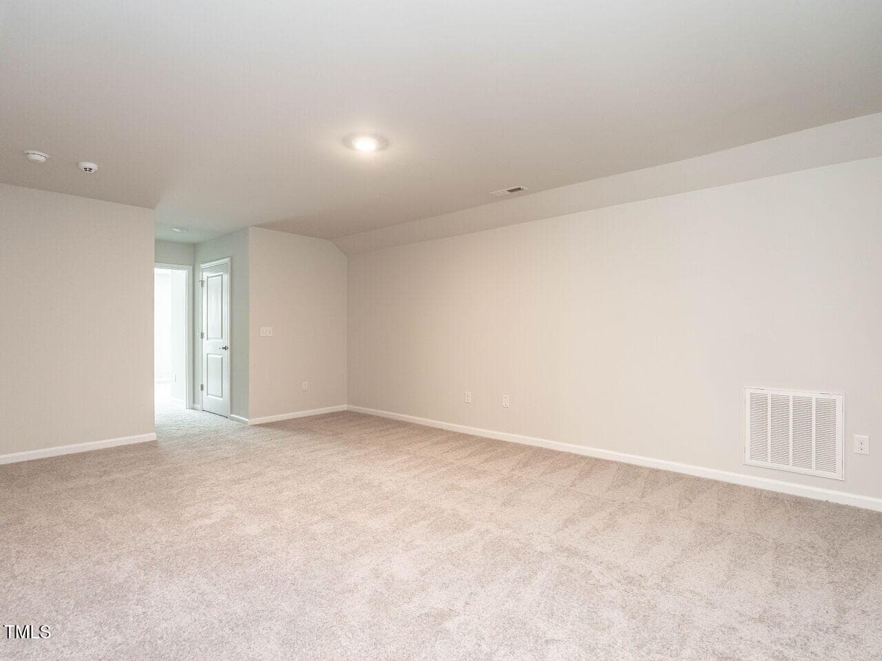 Huge Loft/Theater Room - 1242 Underbrush Drive, Durham, NC 27703, Durham
