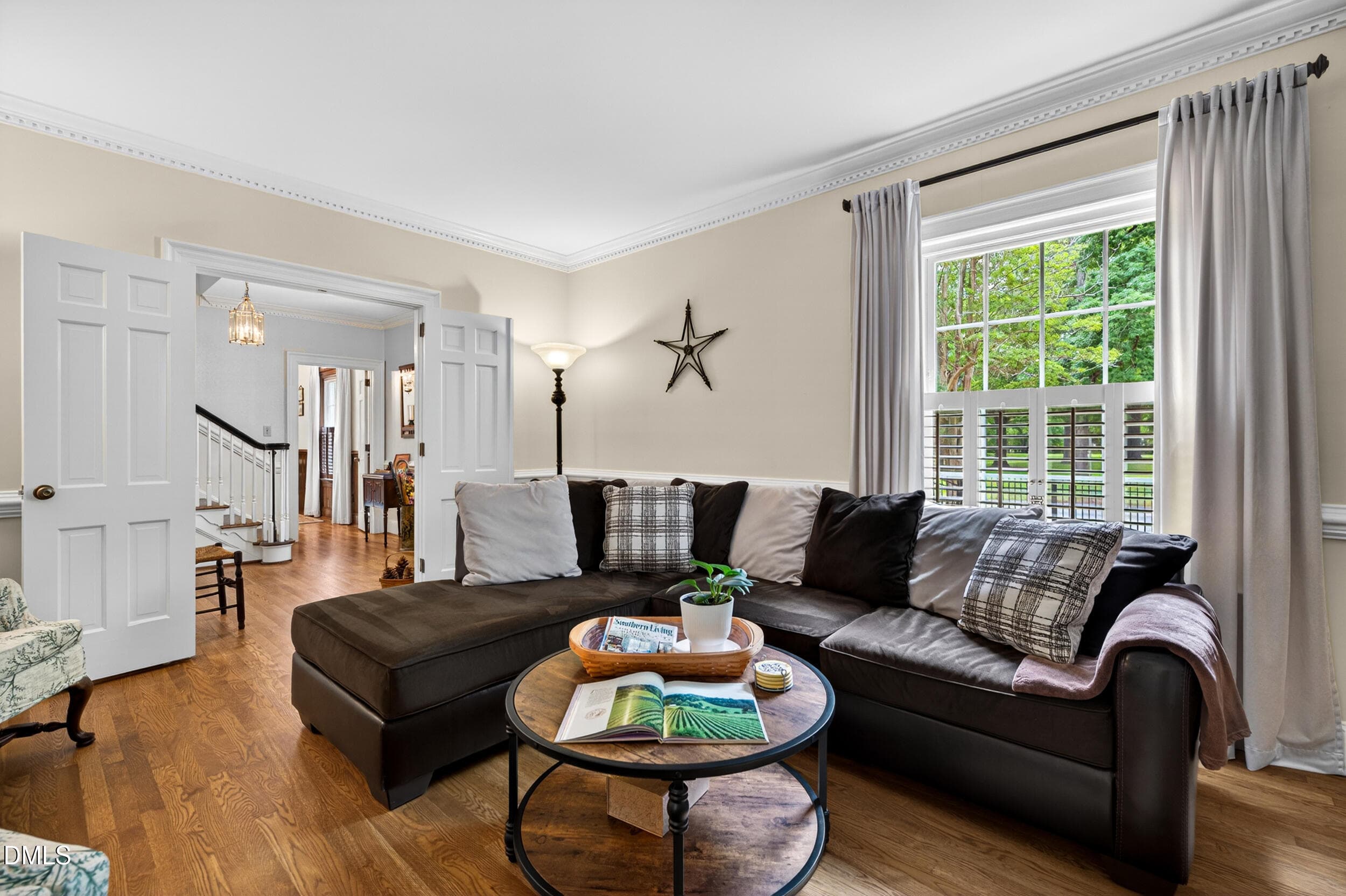 Living Room - 200 E Park Avenue, Tarboro, NC 27886