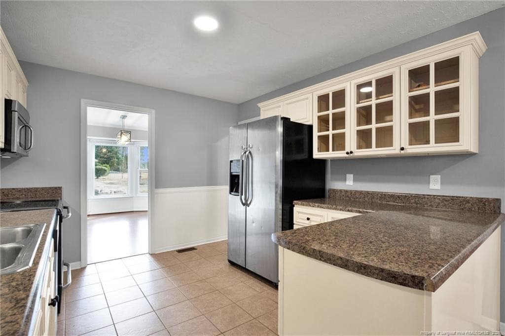 Photo 11 - 7030 Trevor Lane, Fayetteville, NC 28314, Fayetteville