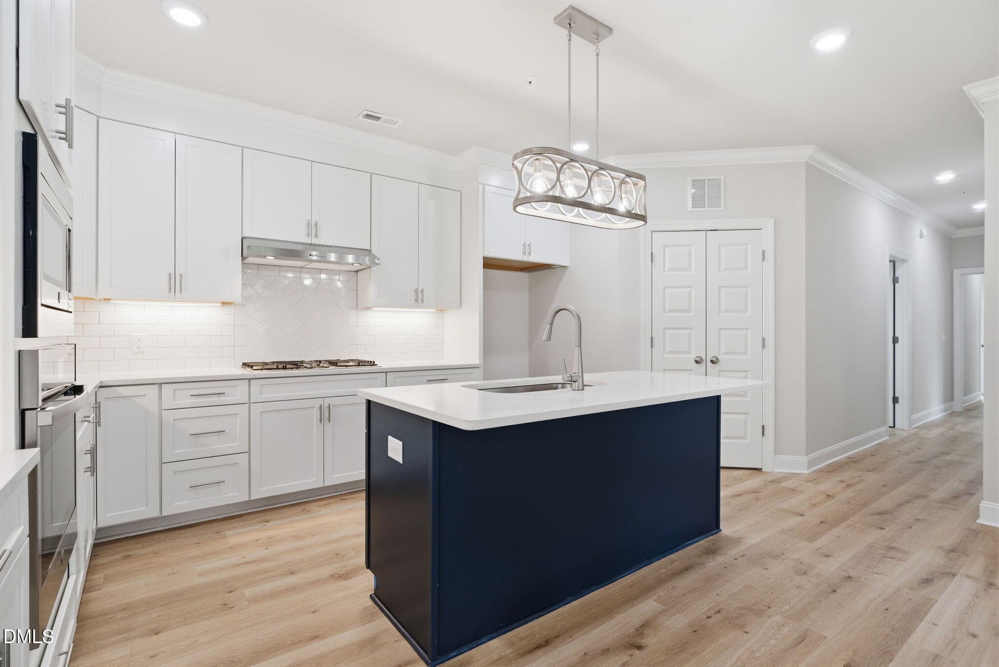 32-web-or-mls-dsc05396 - 1600 Gathering Park Circle 202, Cary, NC 27519, Cary