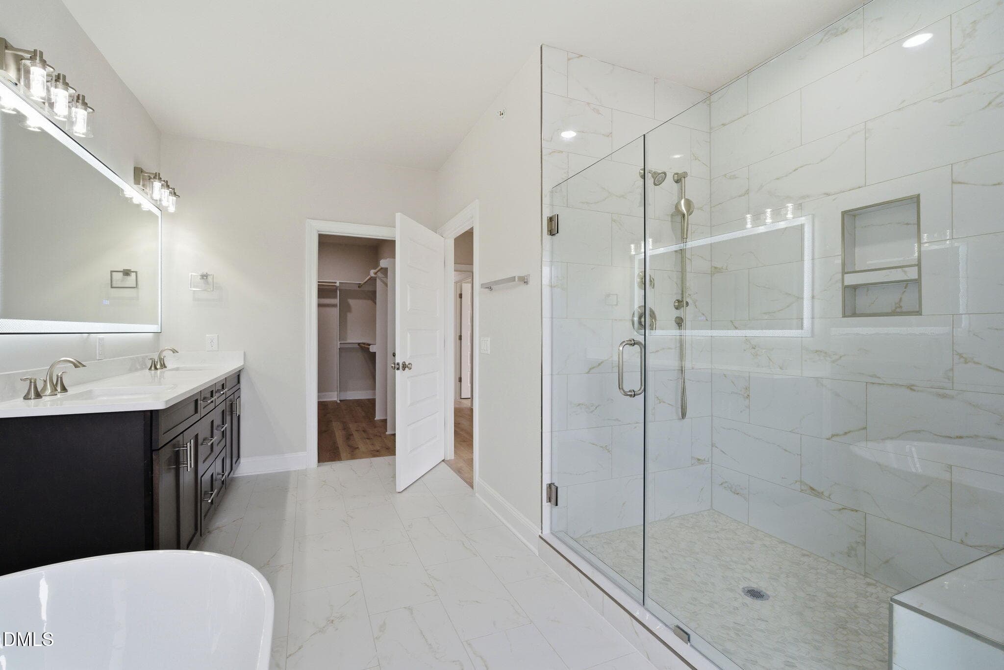 44-web-or-mls-dsc05743 - 1600 Gathering Park Circle 304, Cary, NC 27519, Cary