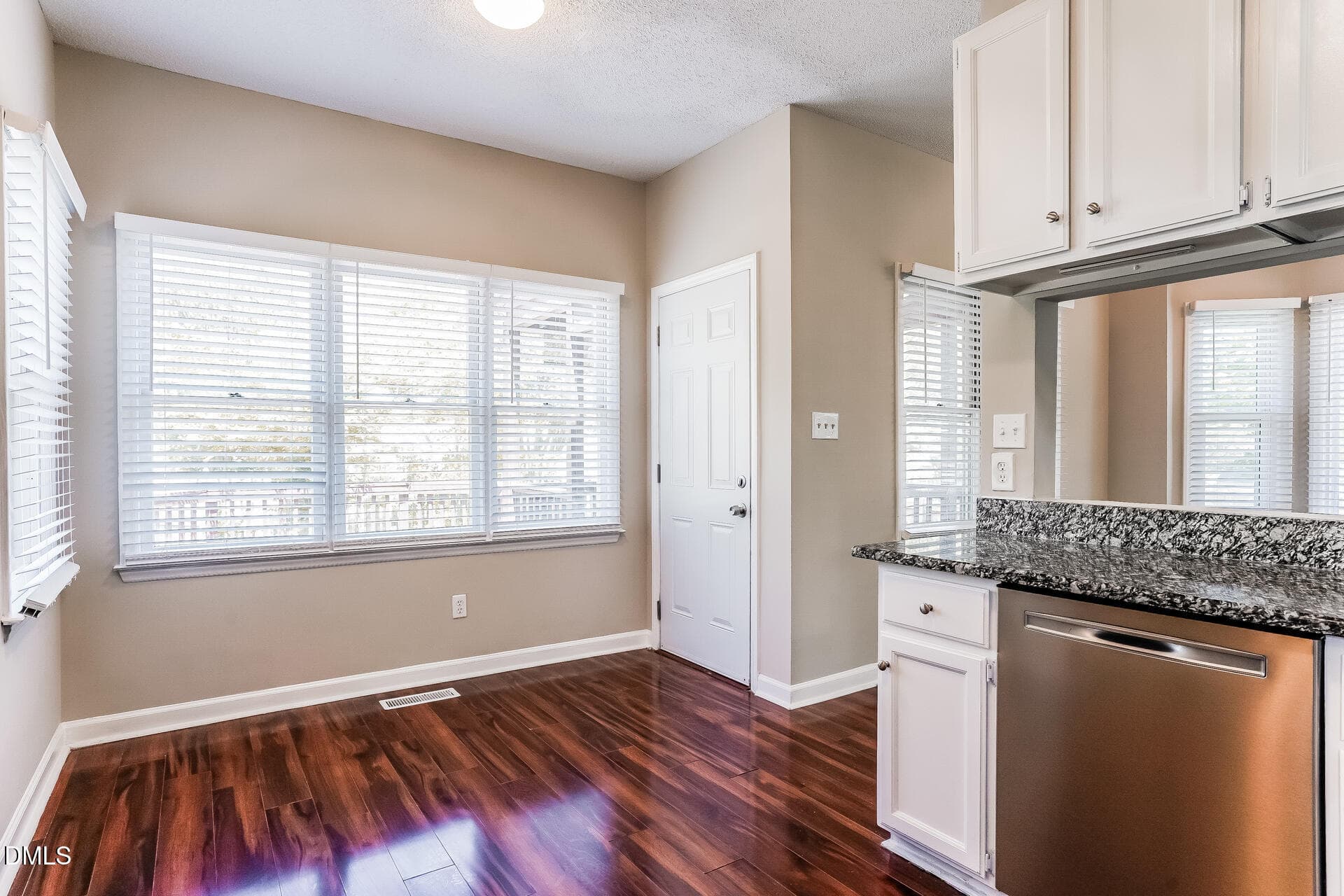 010-photo-kitchen-15337196 - 4209 Dinwiddie Court, Raleigh, NC 27604, Raleigh