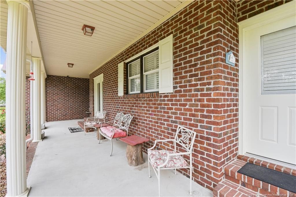 Photo 4 - 2000 Moltonville Road, Clinton, NC 28328, Clinton