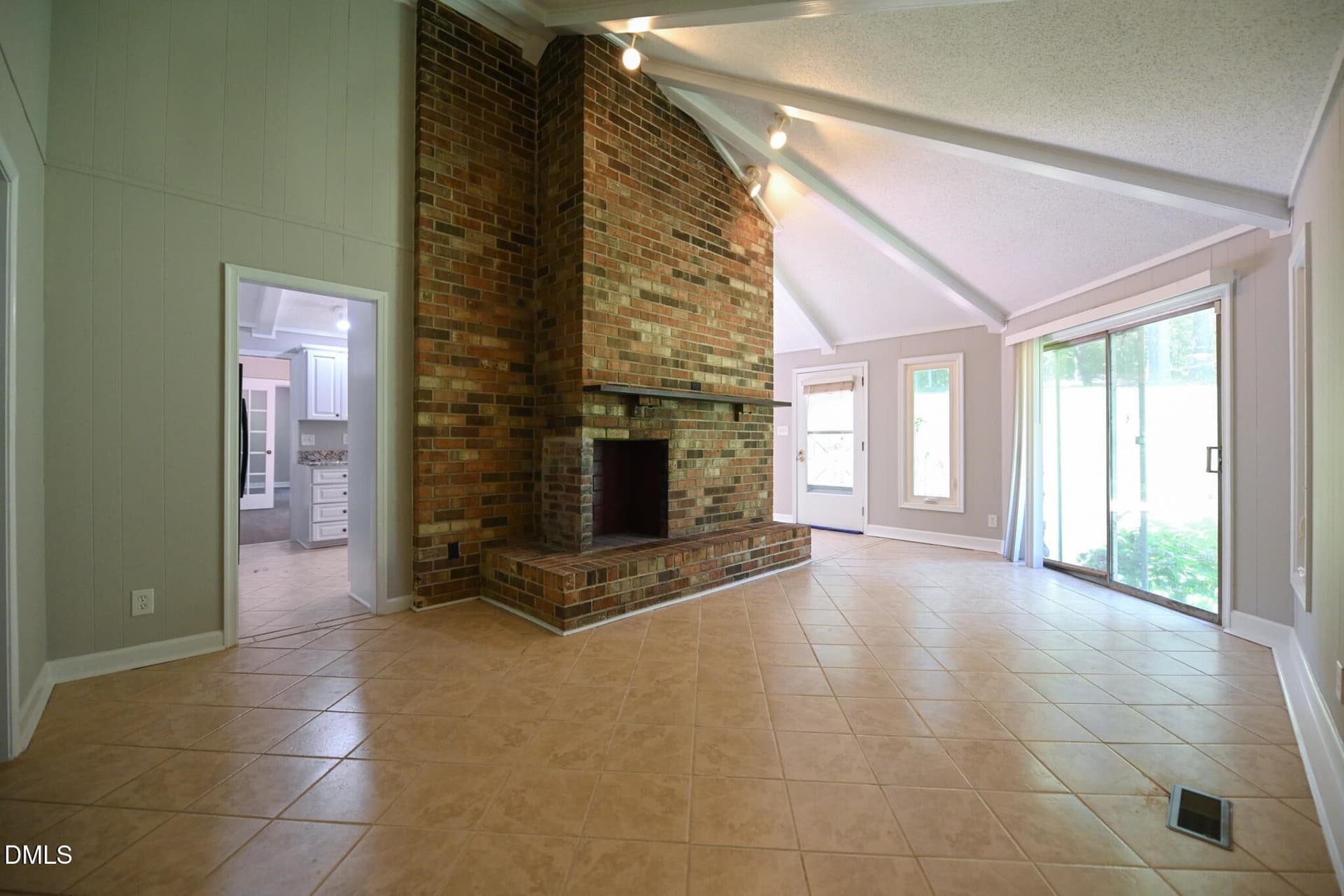 15 - 700 Fernwood Drive, Clayton, NC 27520