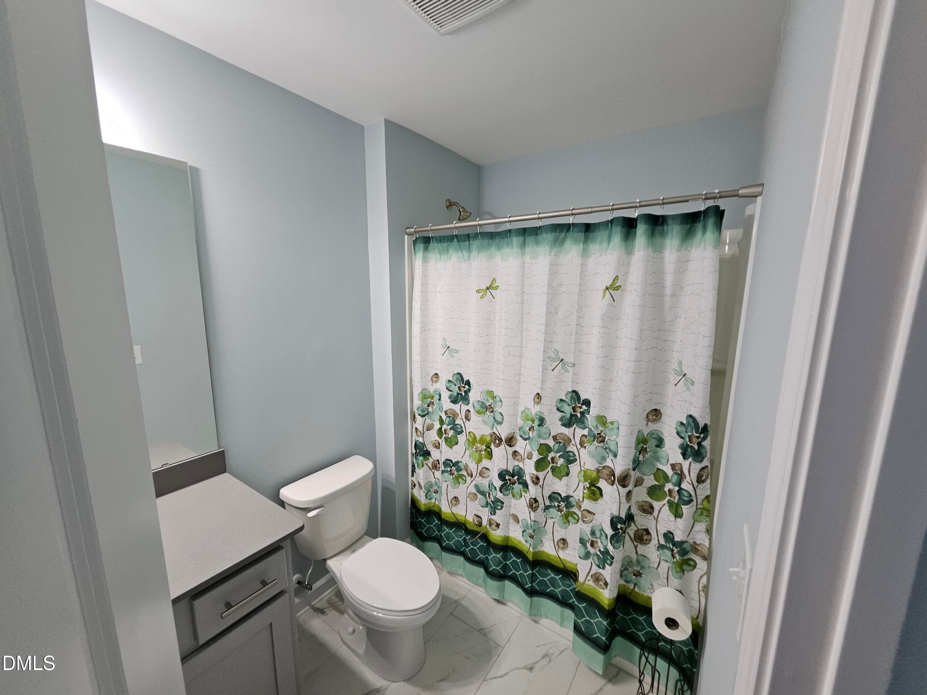 Guest Bathroom 2 - 138 Beverly Place, Four Oaks, NC 27524