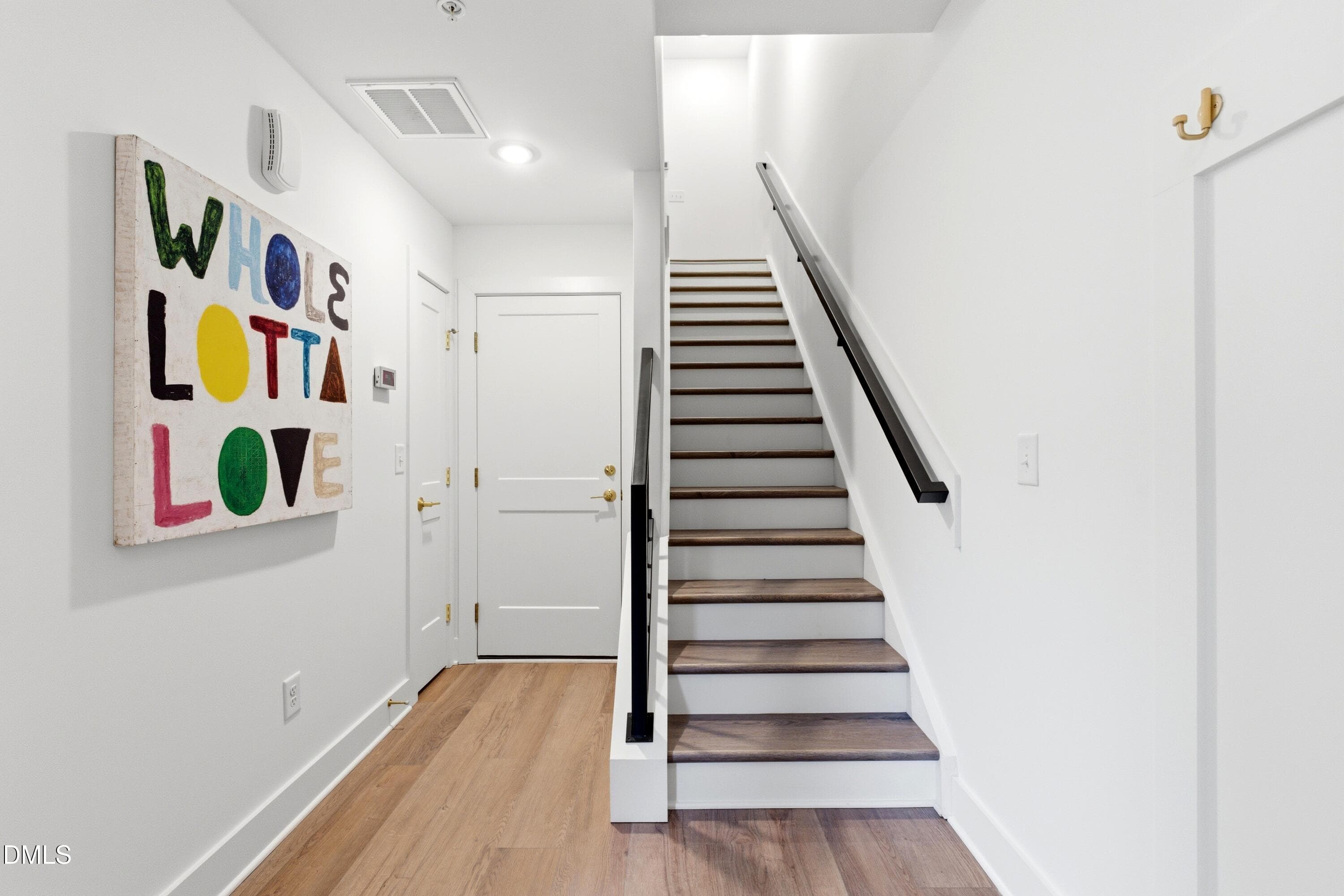 Foyer - 710 W North Street 102, Raleigh, NC 27603, Raleigh
