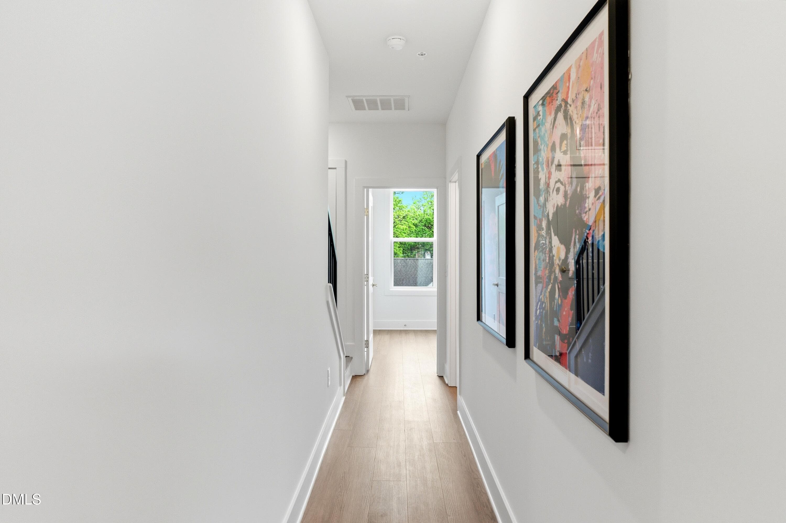 Third Story Bedroom Suites - 710 W North Street 102, Raleigh, NC 27603, Raleigh