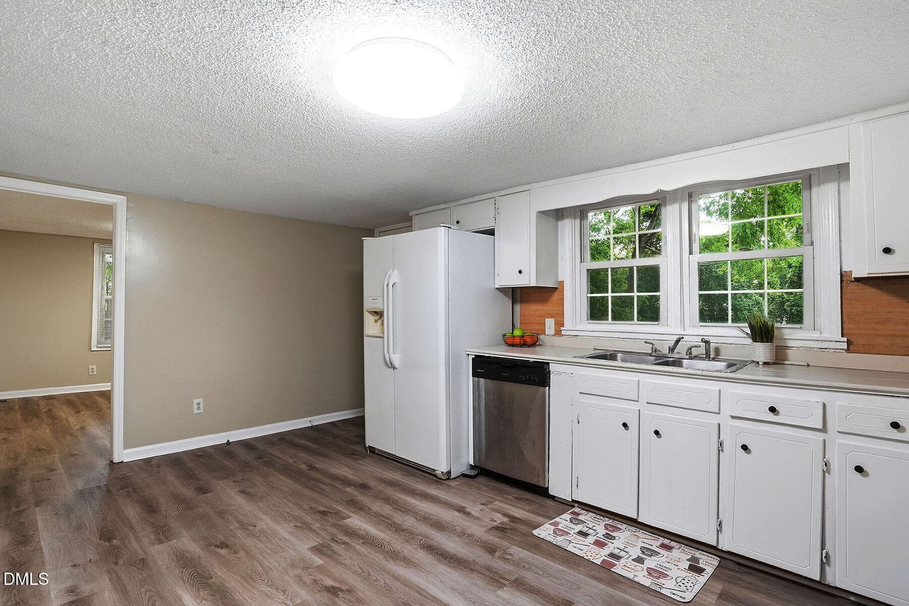 Kitchen 3 - 204 W Hill Street, Benson, NC 27504