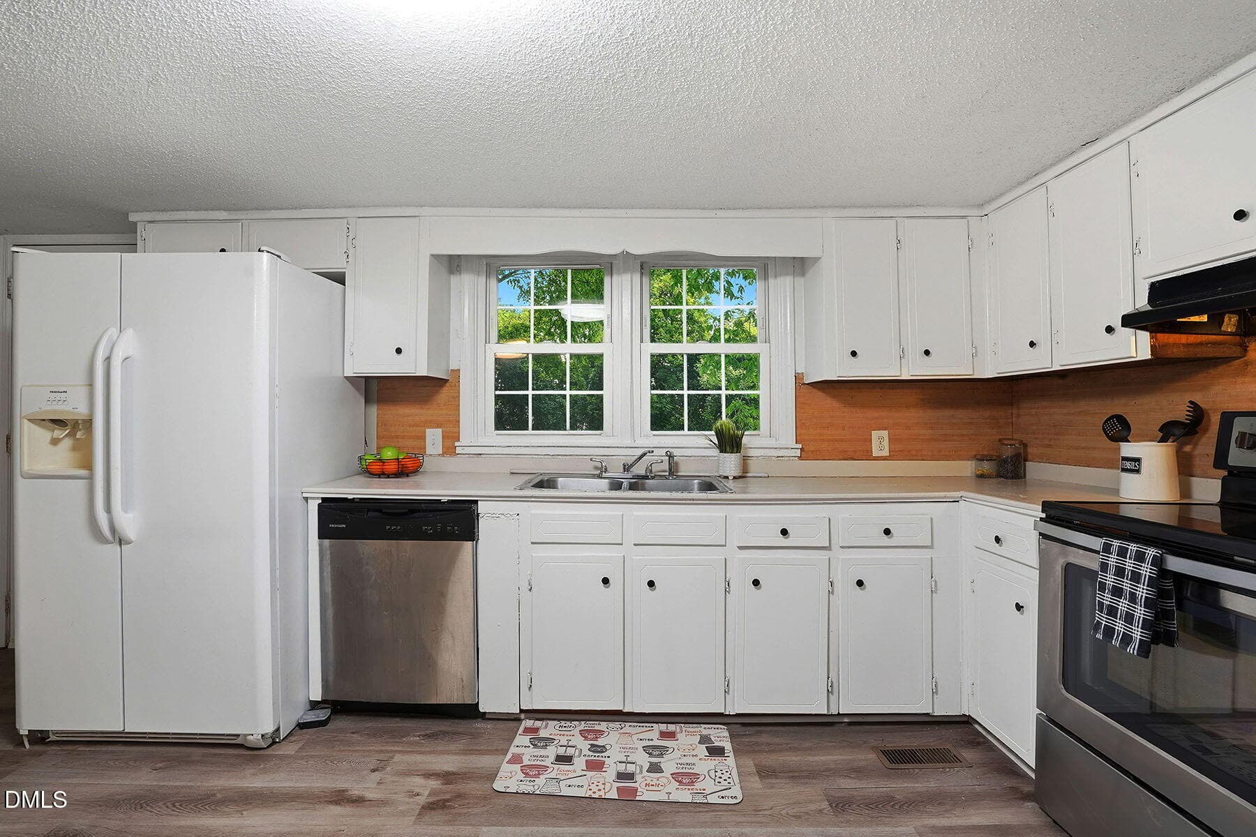 kitchen 4 - 204 W Hill Street, Benson, NC 27504