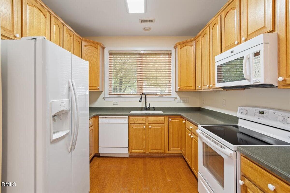 16-3005 Heritage Pines Dr [3024359]_15 - 3005 Heritage Pines Drive, Cary, NC 27519, Cary