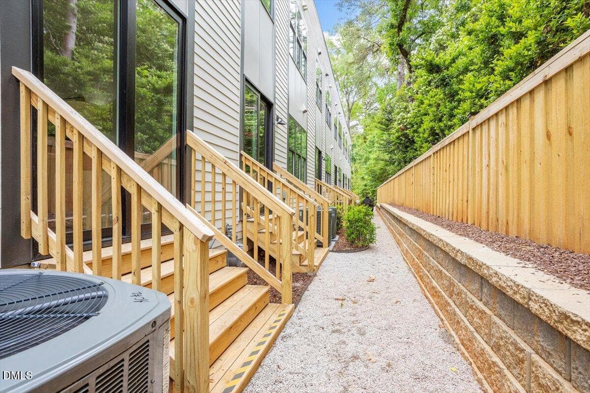 05-811 Maple Berry Ln 101 [3018886]_05 - 811 Maple Berry Lane 101, Raleigh, NC 27607, Raleigh