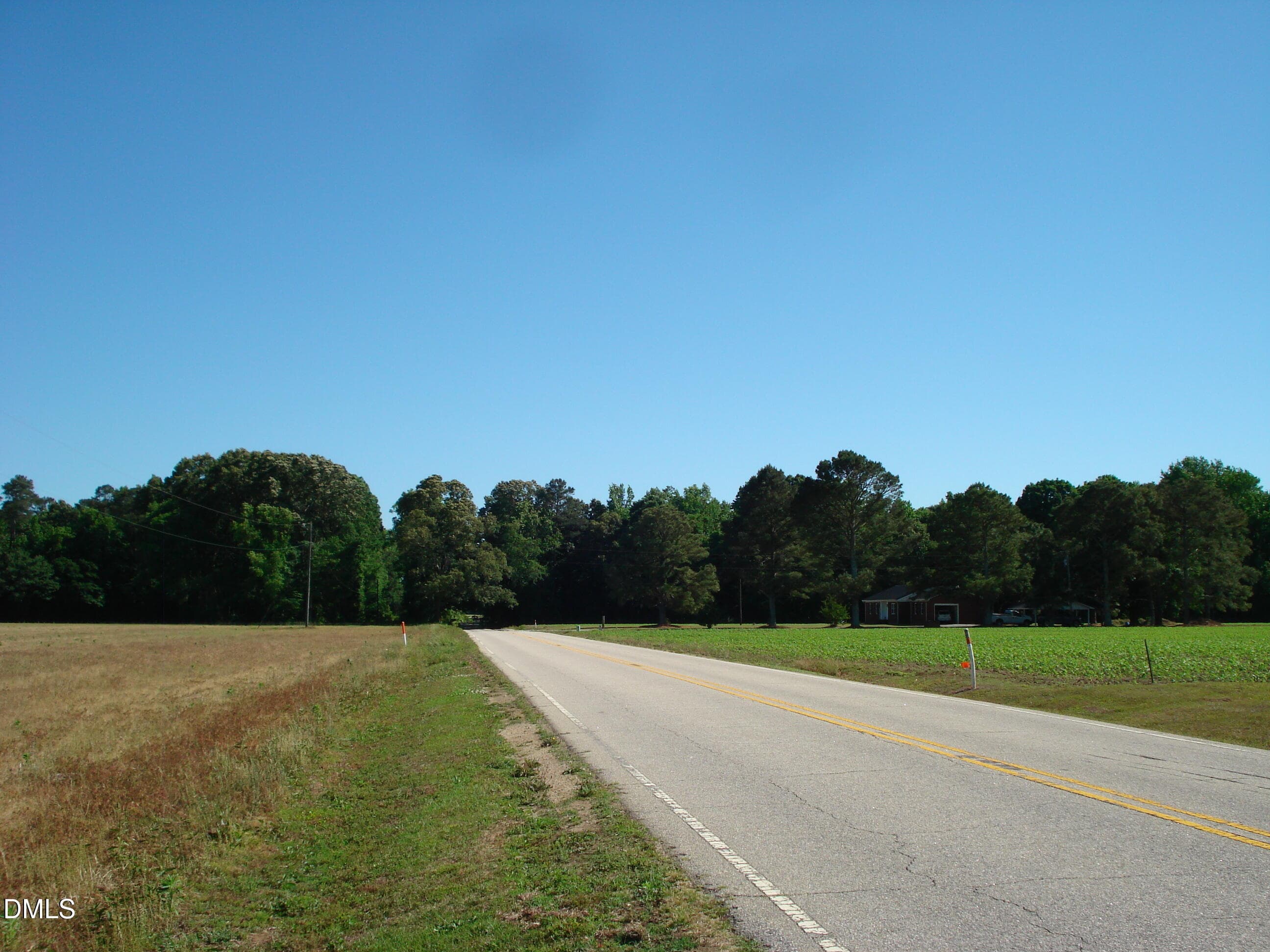 DSC09291 - 00 Nc 82 Highway, Dunn, NC 28334