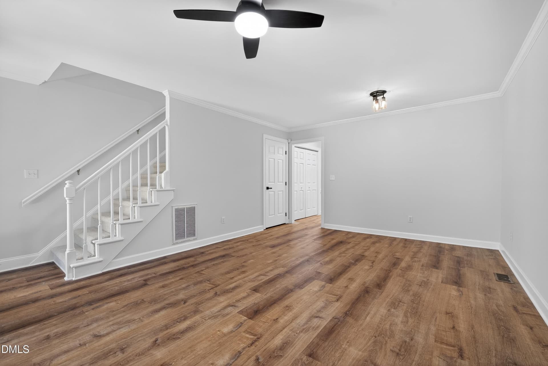 Living room - 109 Sanair Court, Apex, NC 27502