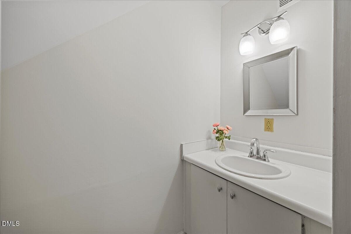 04-2A1A9241 - 1627 Sutton Drive, Raleigh, NC 27605, Raleigh