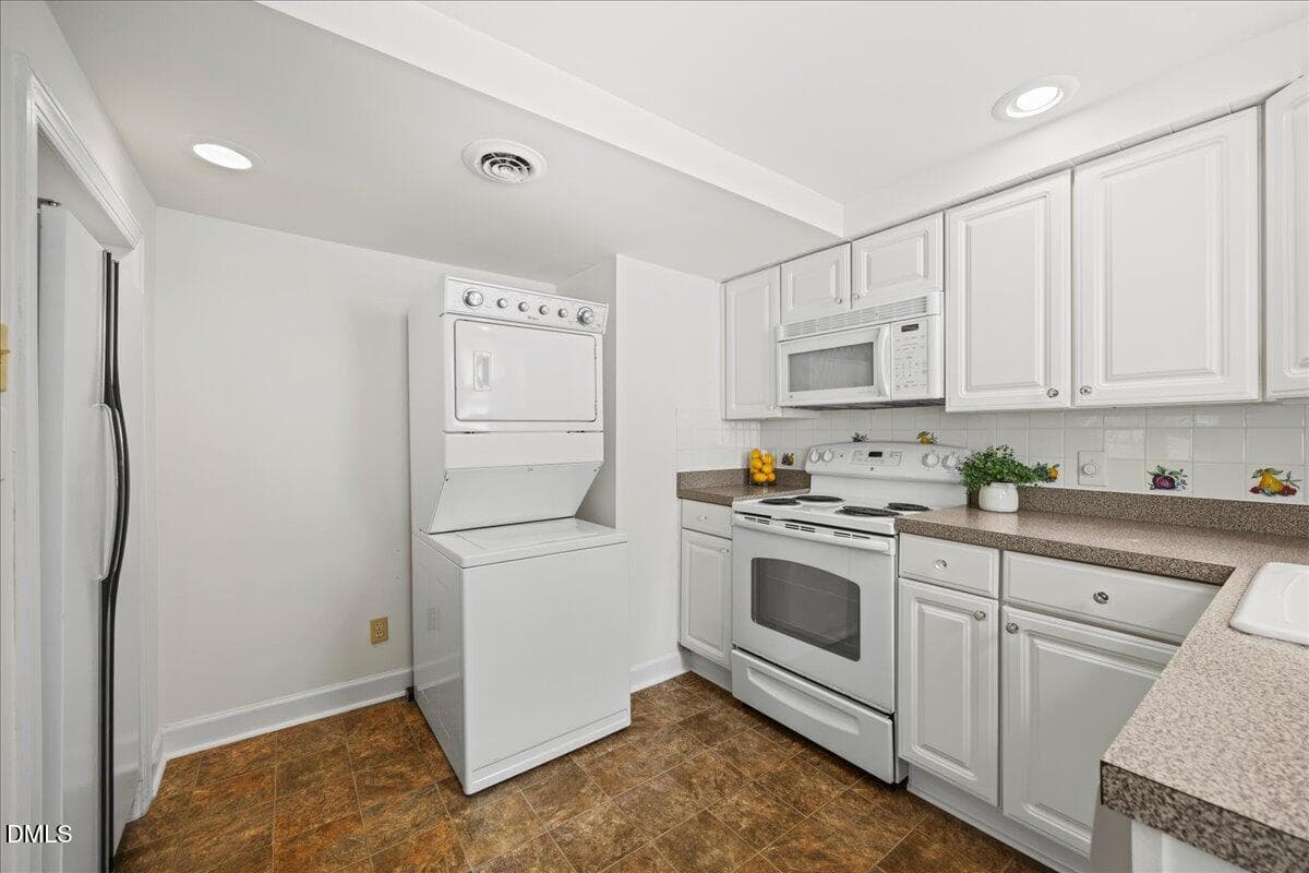 09-2A1A9259 - 1627 Sutton Drive, Raleigh, NC 27605, Raleigh