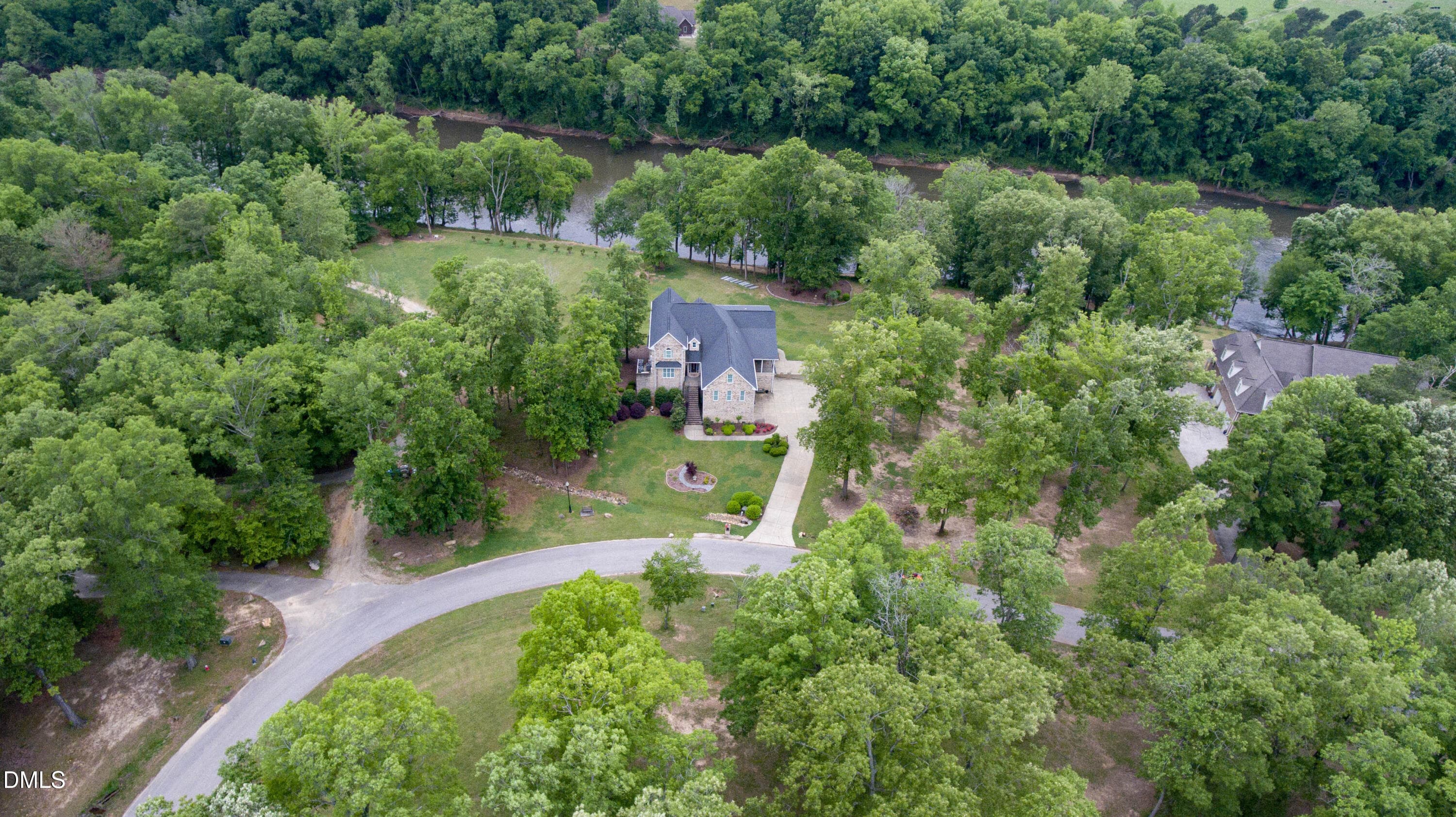 air strip10 - 0 River Bluff Drive S, Dunn, NC 28334