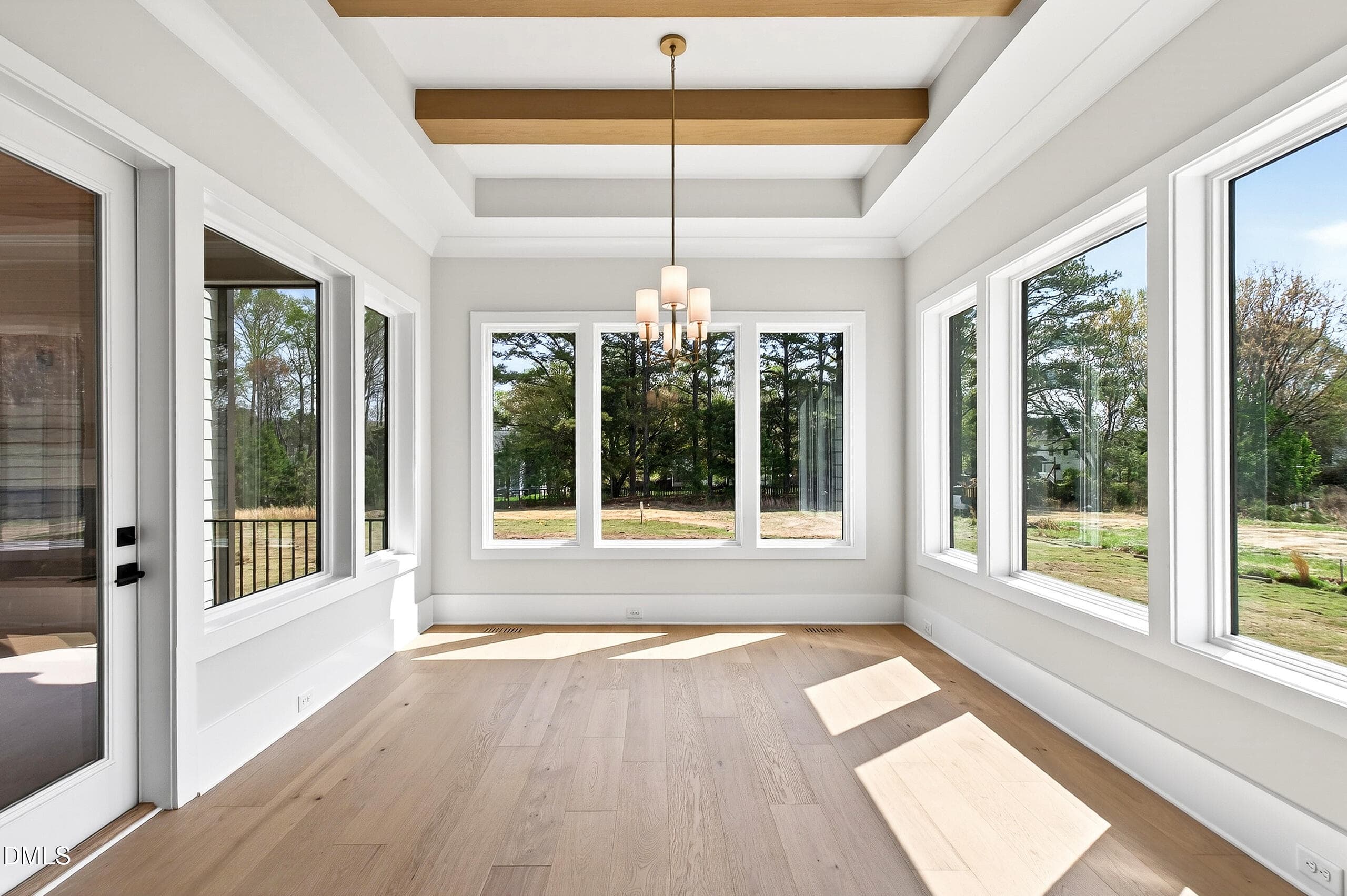 Carriage (92) - 688 Lynch Road, Selma, NC 27576