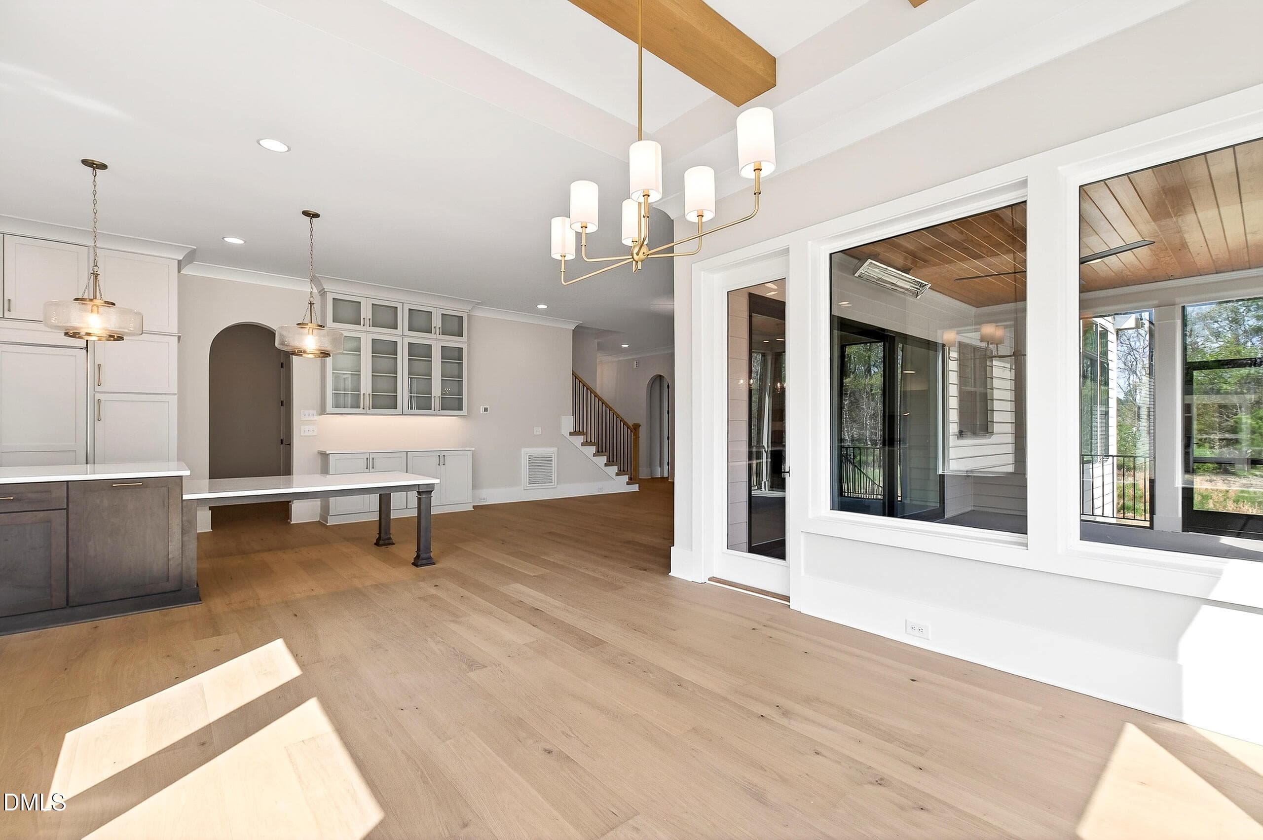 Carriage (93) - 688 Lynch Road, Selma, NC 27576