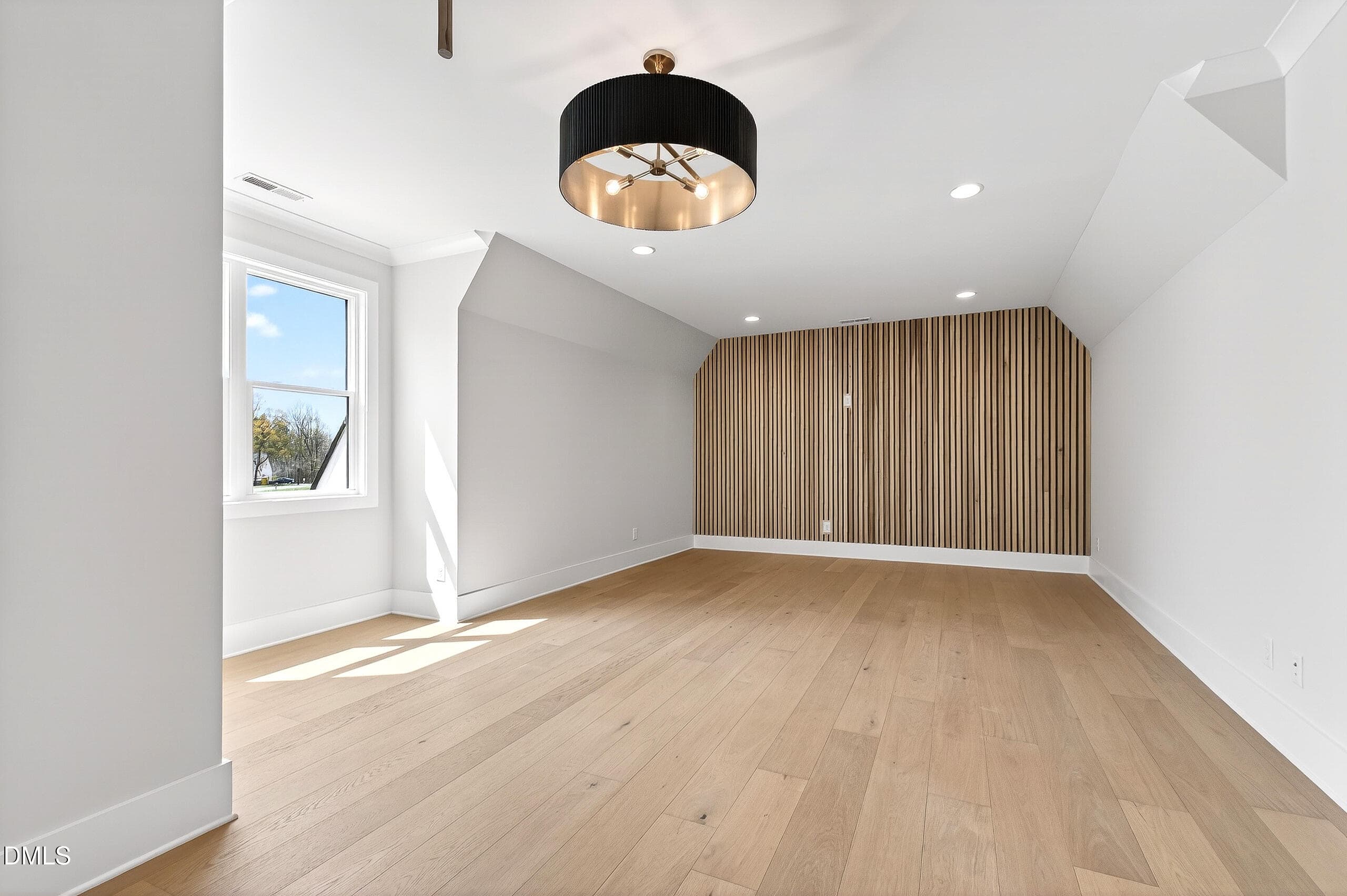 Carriage (107) - 688 Lynch Road, Selma, NC 27576