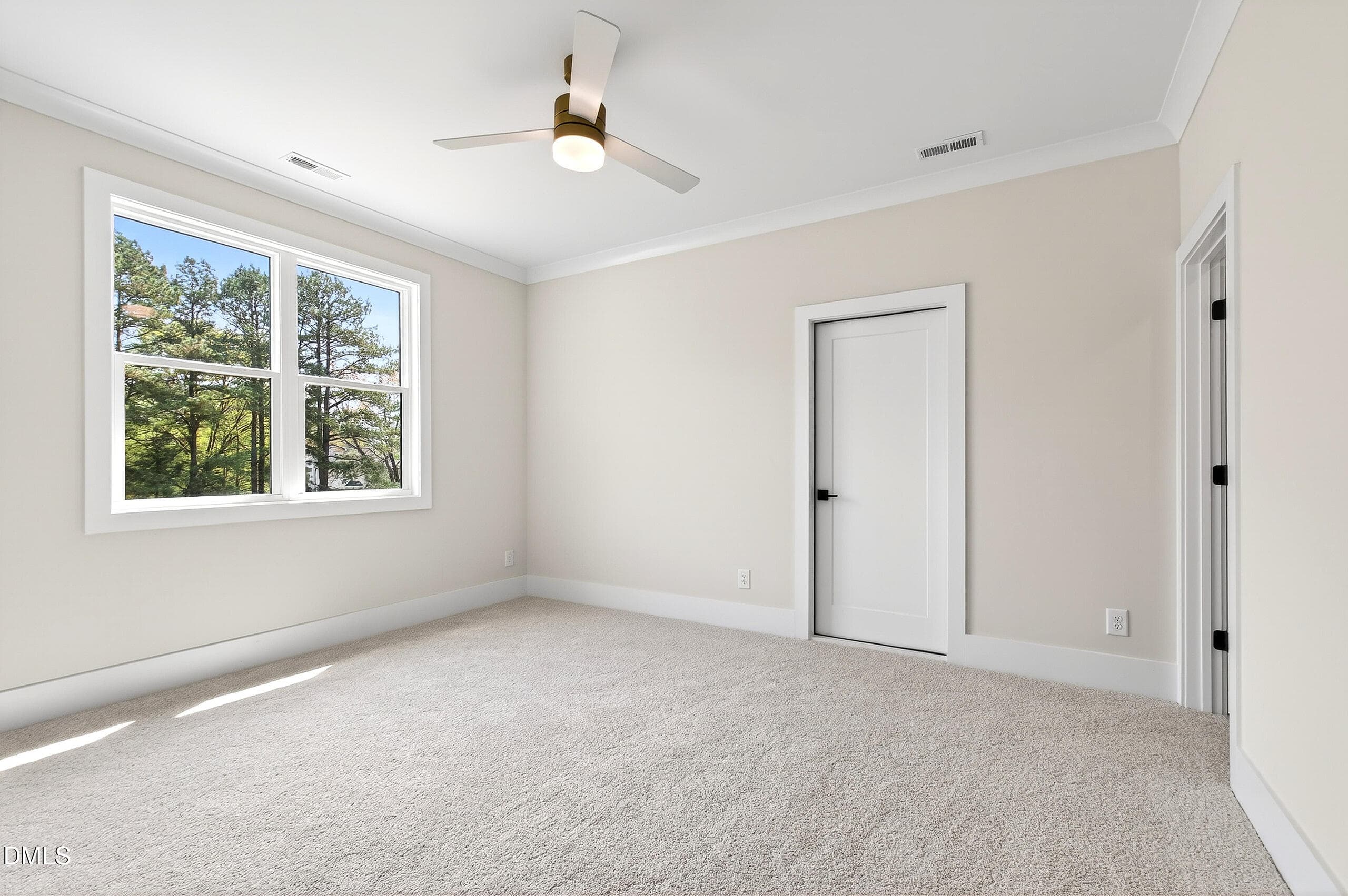 Carriage (102) - 688 Lynch Road, Selma, NC 27576