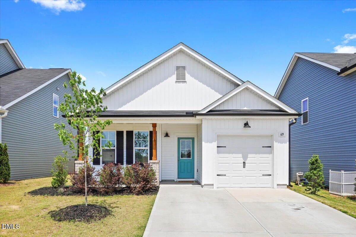 Exterior Front - 619 Sturgeon Street, Smithfield, NC 27577