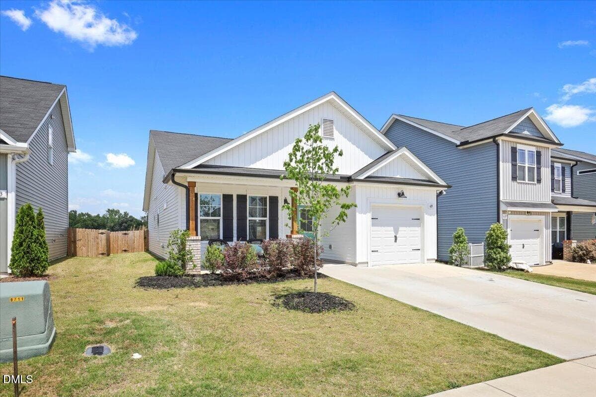 front side view - 619 Sturgeon Street, Smithfield, NC 27577
