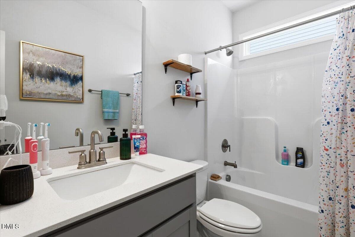 secondarybath - 619 Sturgeon Street, Smithfield, NC 27577