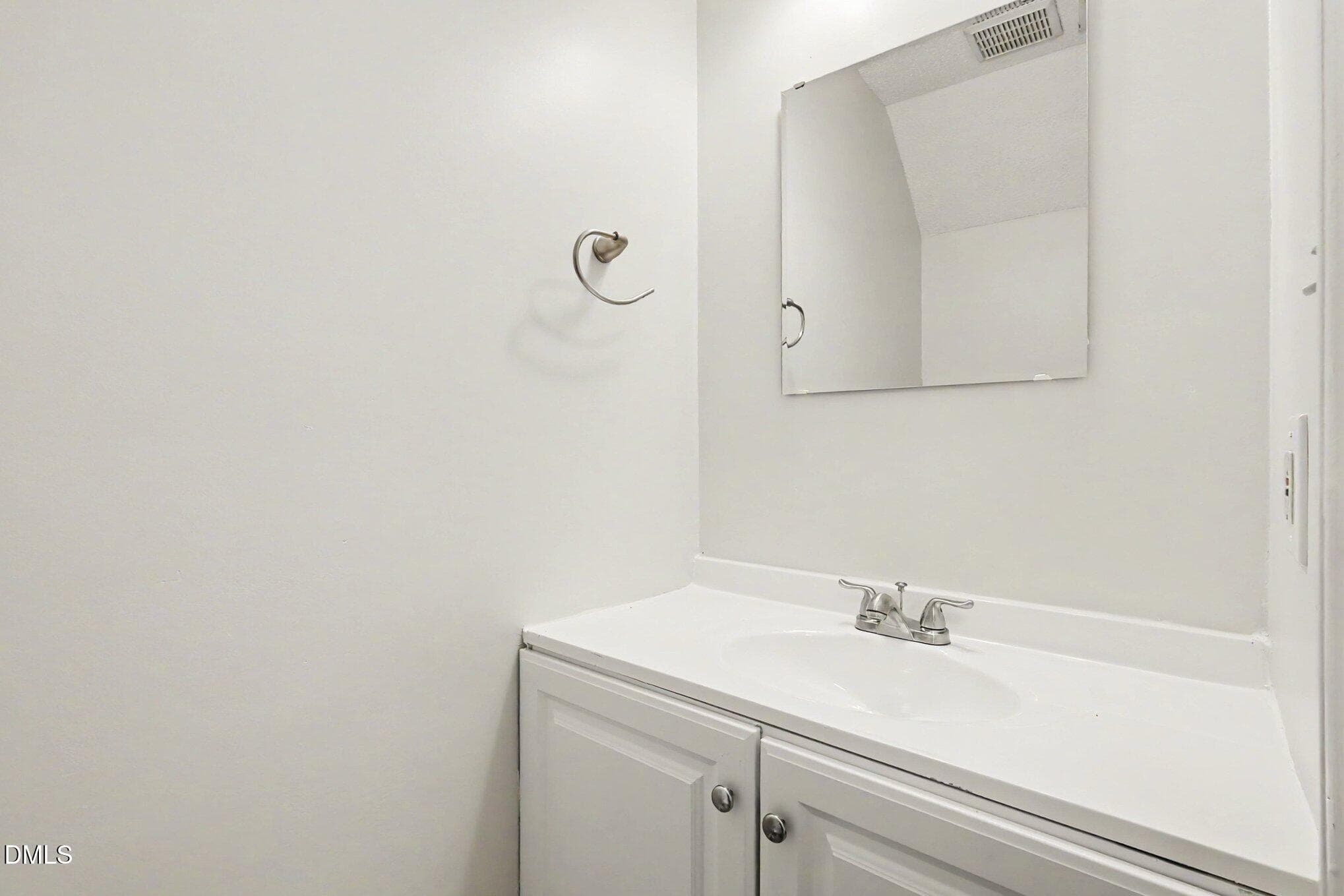022_file_5476 - 6509 English Oaks Drive, Raleigh, NC 27615, Raleigh