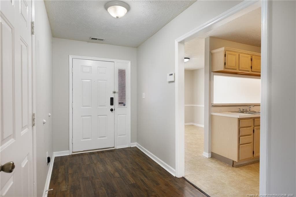Photo 2 - 2591 Gotts Lane, Fayetteville, NC 28306, Fayetteville