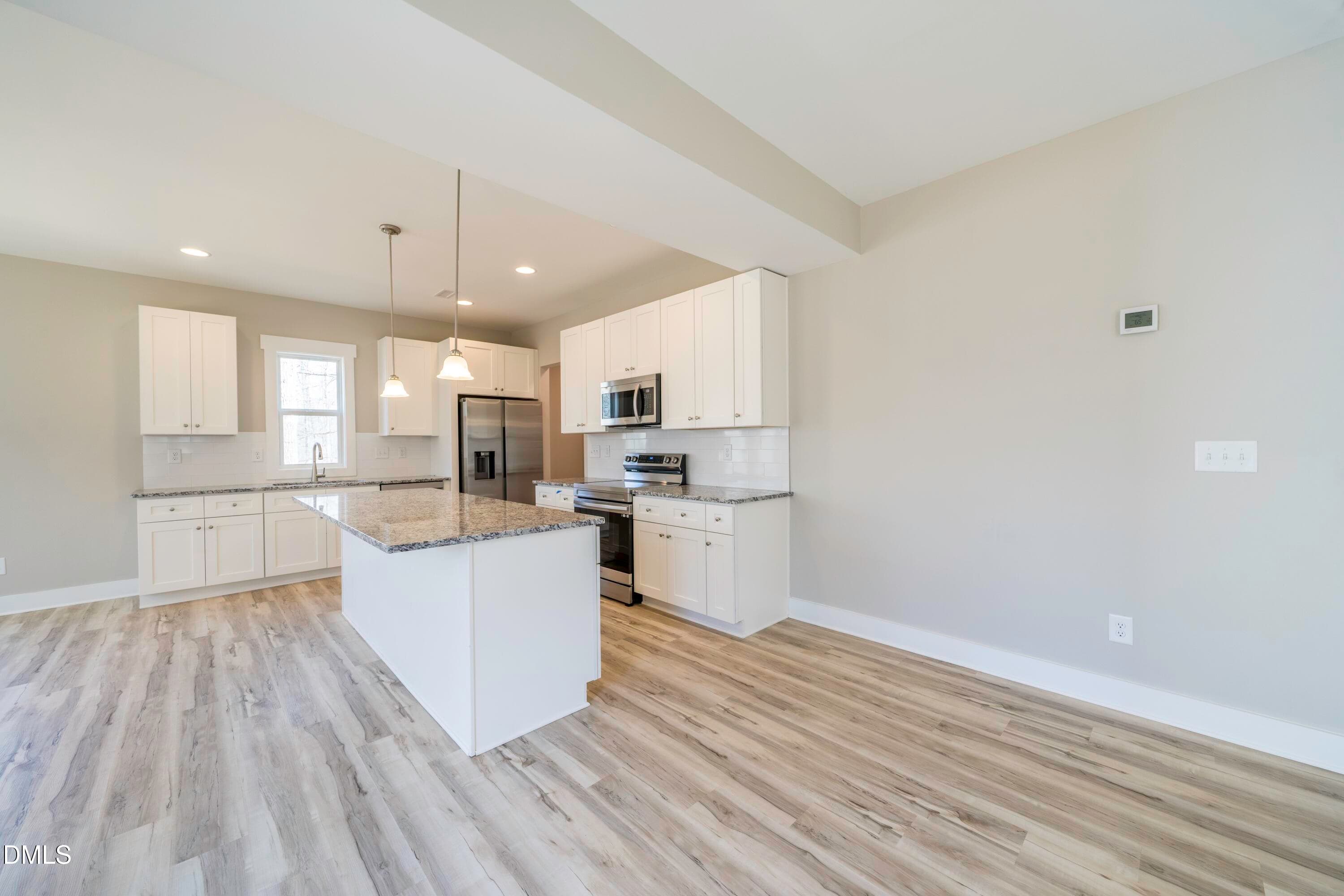 Kitchen - 918 N Bickett Boulevard, Louisburg, NC 27549, Louisburg