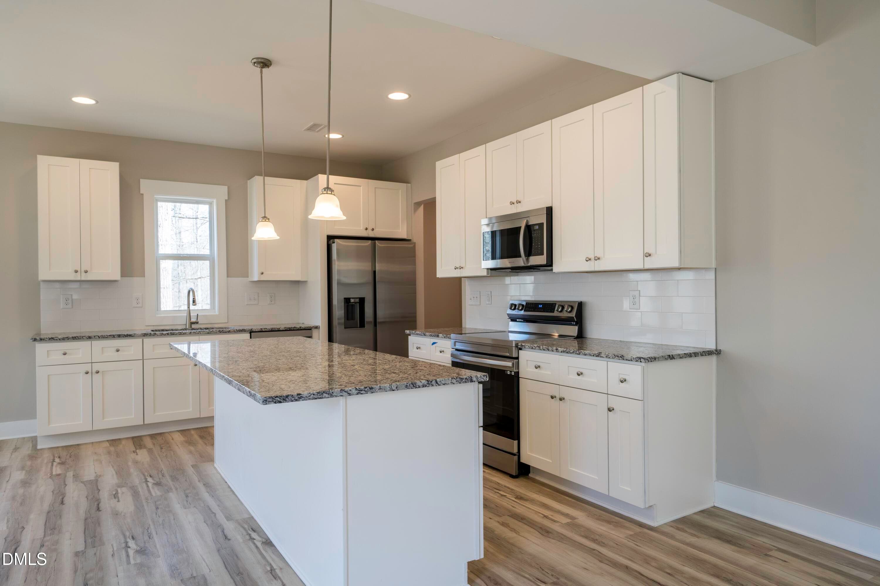 Kitchen - 918 N Bickett Boulevard, Louisburg, NC 27549, Louisburg
