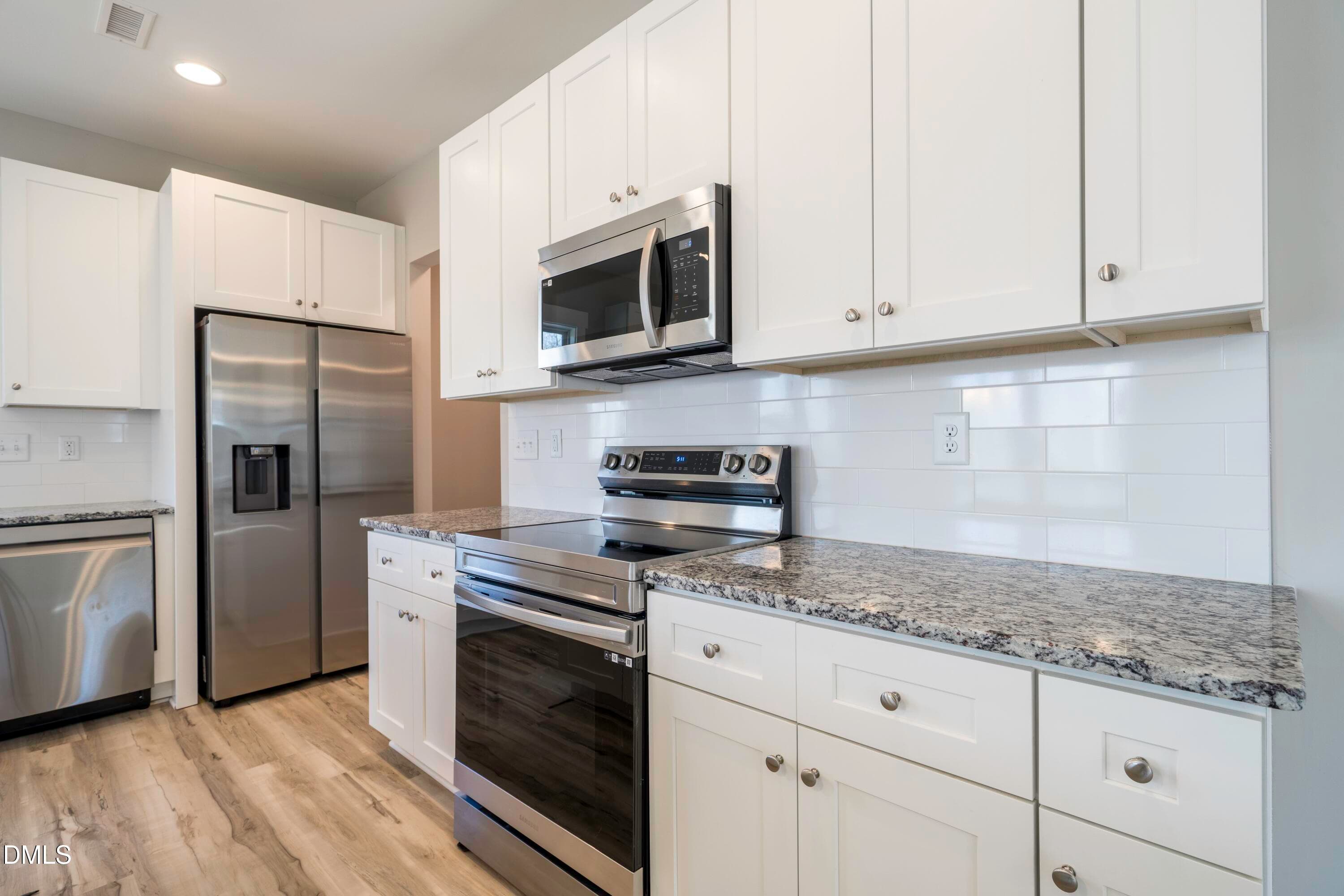 Kitchen - 918 N Bickett Boulevard, Louisburg, NC 27549, Louisburg