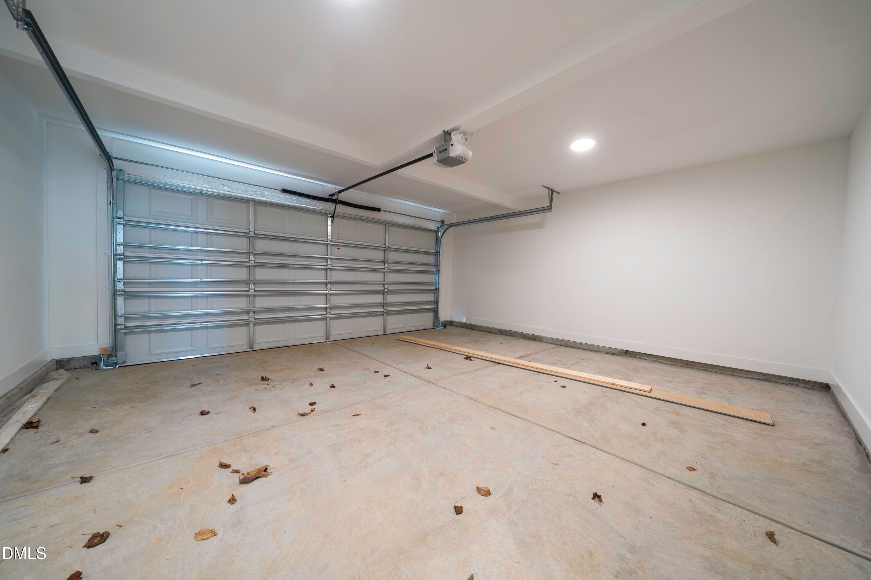 Garage - 918 N Bickett Boulevard, Louisburg, NC 27549, Louisburg