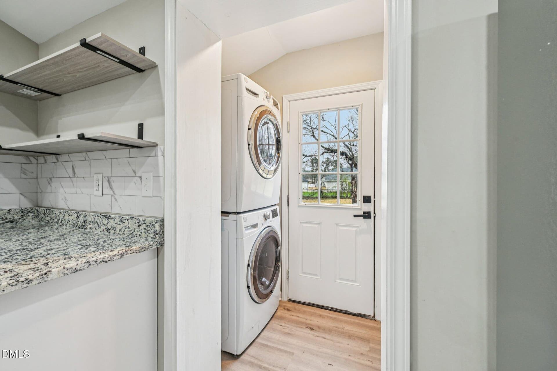 23-web-or-mls-W Allen St-S2802-023 - 117 W Allen Street, Four Oaks, NC 27524