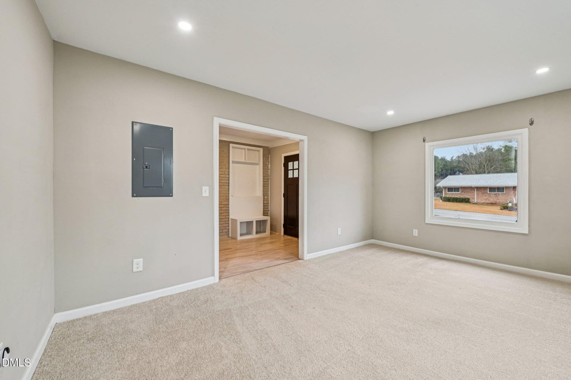 25-web-or-mls-W Allen St-S2802-025 - 117 W Allen Street, Four Oaks, NC 27524