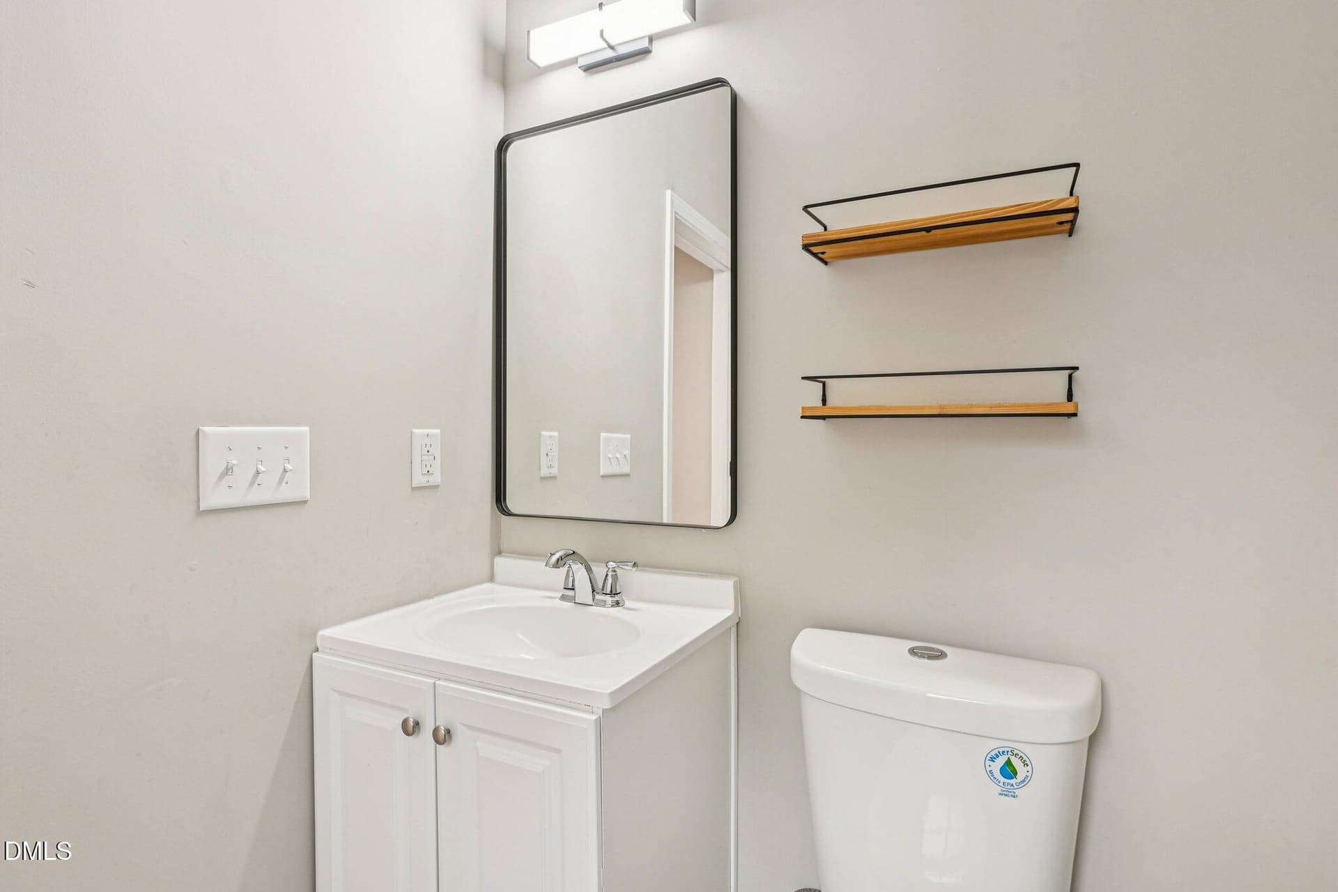 31-web-or-mls-W Allen St-S2802-031 - 117 W Allen Street, Four Oaks, NC 27524