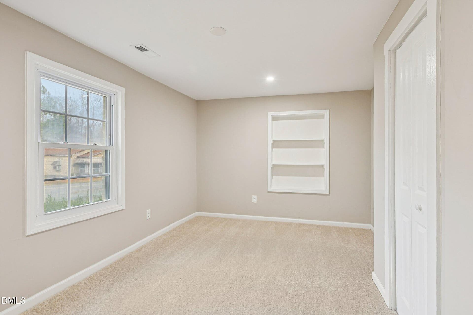 32-web-or-mls-W Allen St-S2802-032 - 117 W Allen Street, Four Oaks, NC 27524