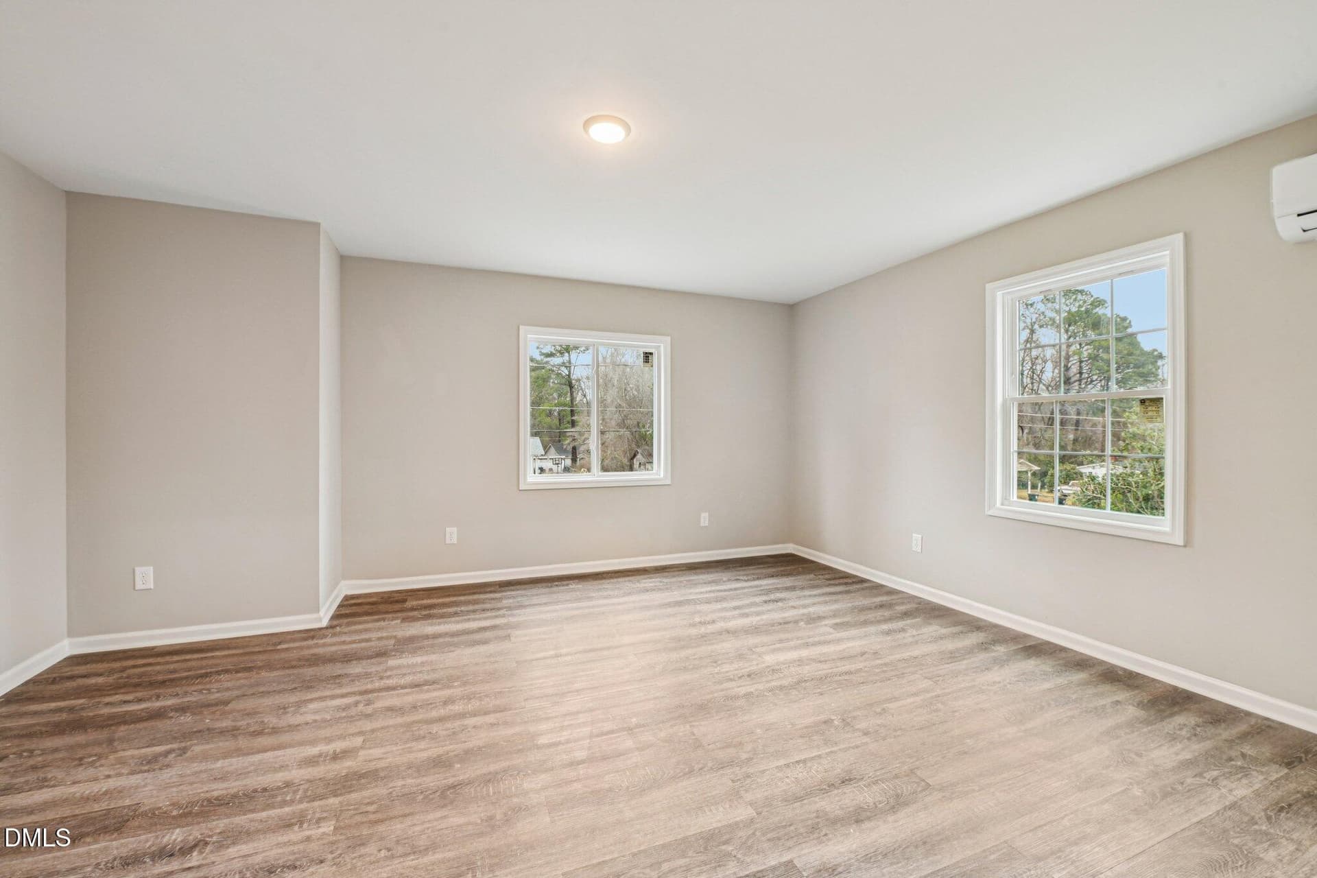 40-web-or-mls-W Allen St-S2802-040 - 117 W Allen Street, Four Oaks, NC 27524