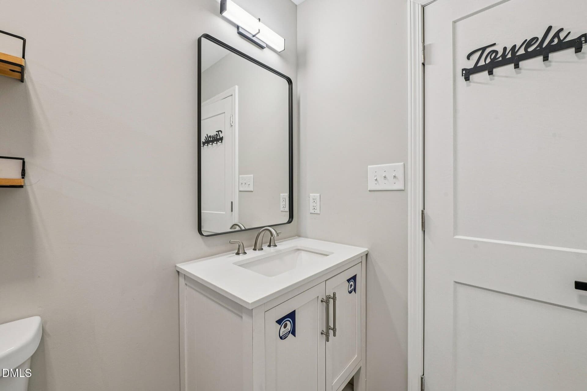44-web-or-mls-W Allen St-S2802-044 - 117 W Allen Street, Four Oaks, NC 27524