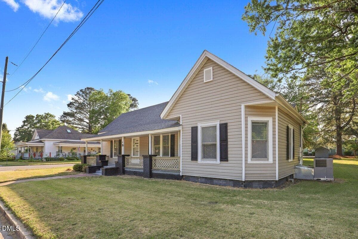 501 N Raiford St-4 - 501 N Raiford Street, Selma, NC 27576