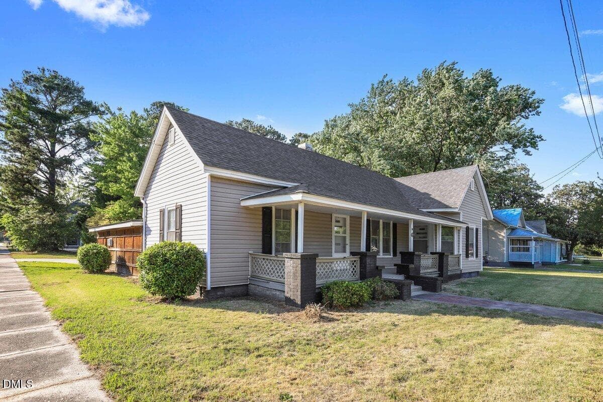 501 N Raiford St-3 - 501 N Raiford Street, Selma, NC 27576