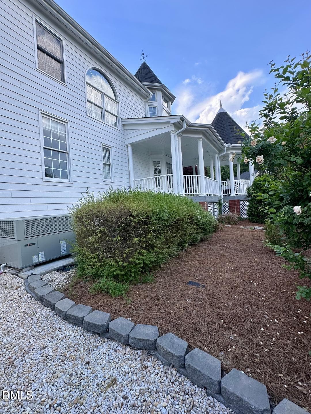 side of house - 5753 Brushy Meadows, Fuquay Varina, NC 27526