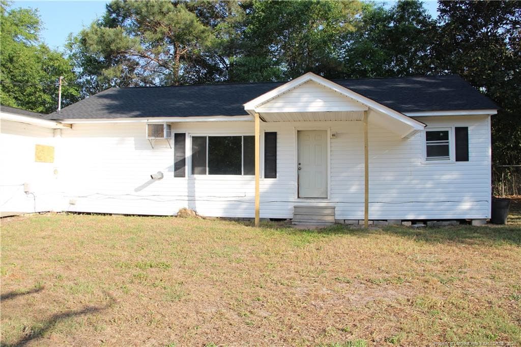 Photo 13 - 5211 Red Maple Lane, Hope Mills, NC 28348