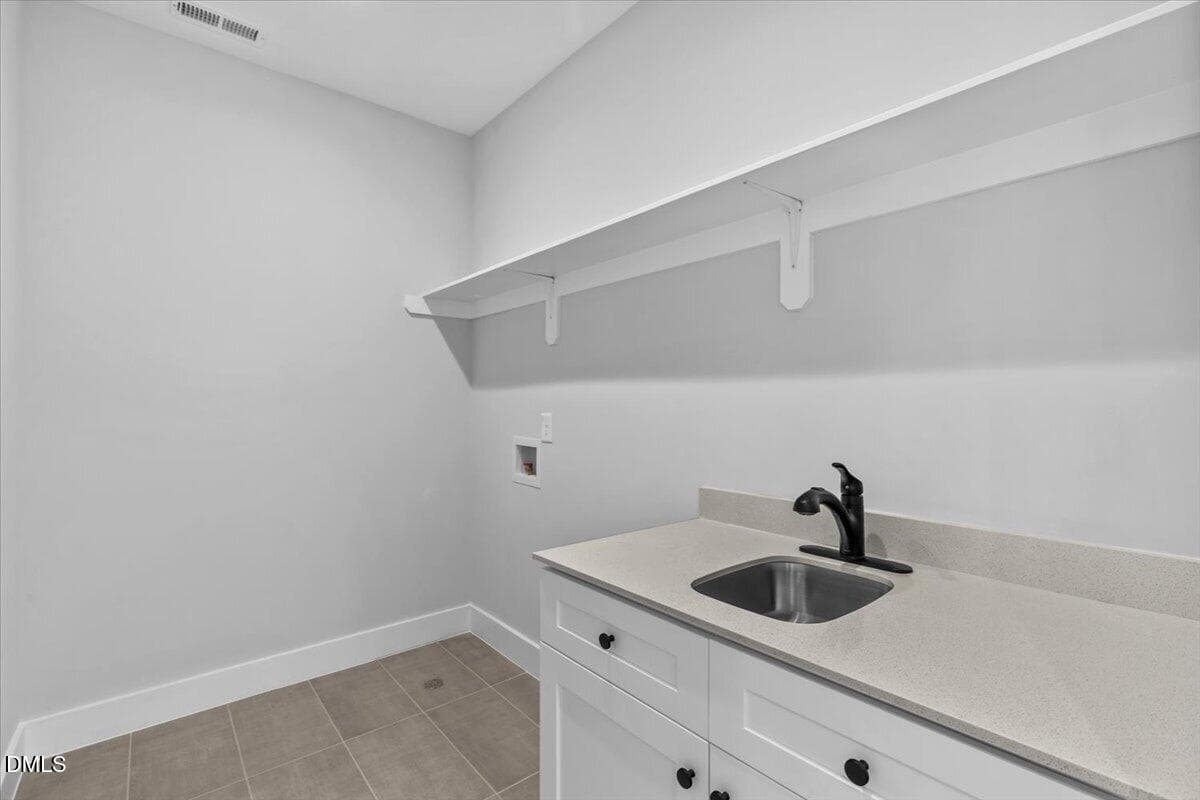 Laundry Room - 541 Bragg Street, Raleigh, NC 27610, Raleigh