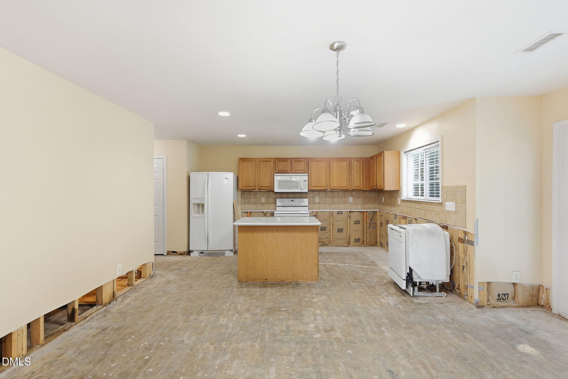 011_ListerPros - 75 Averasboro Drive, Clayton, NC 27520