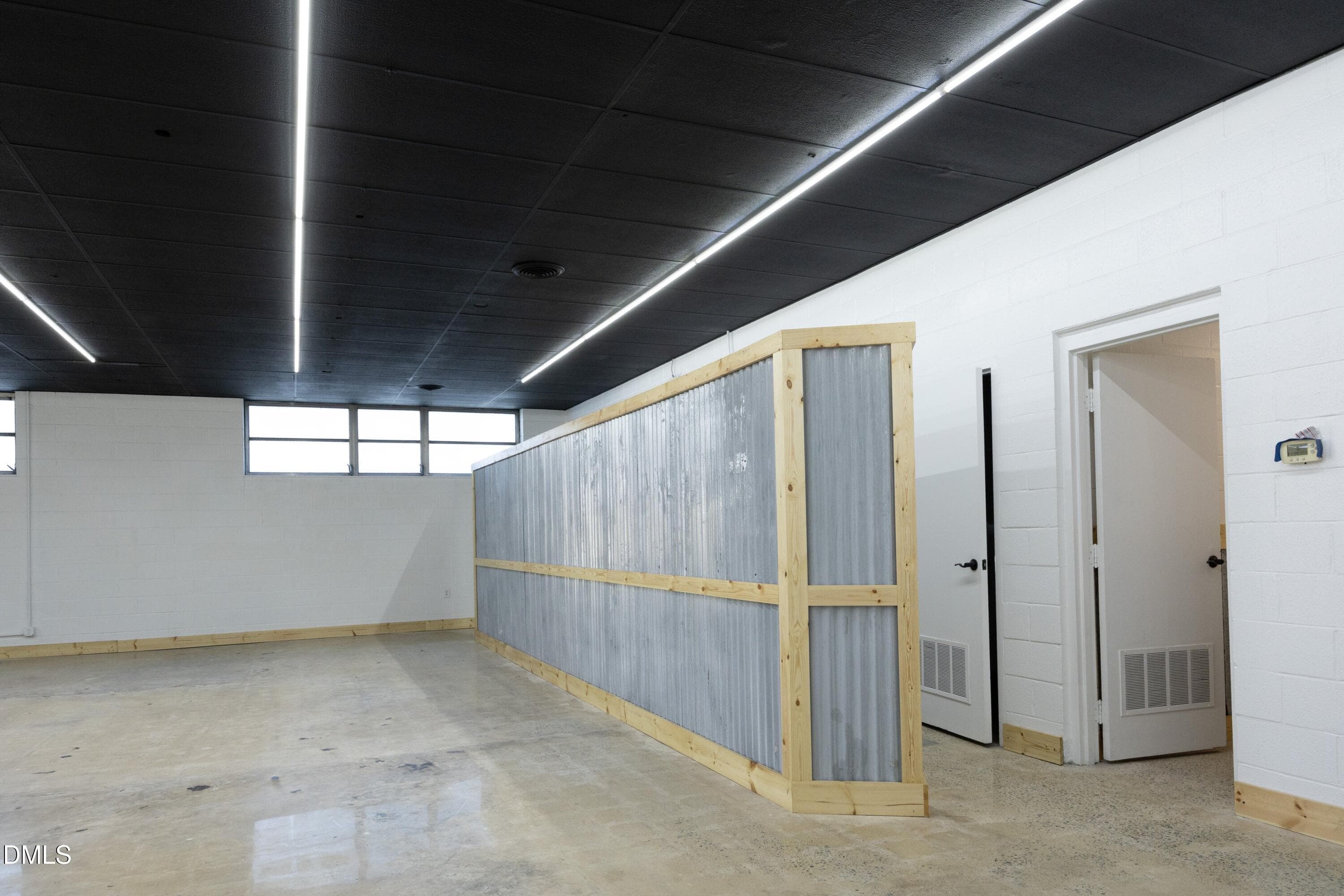 12DividerWall - 43 W Main Street W, Yanceyville, NC 27379
